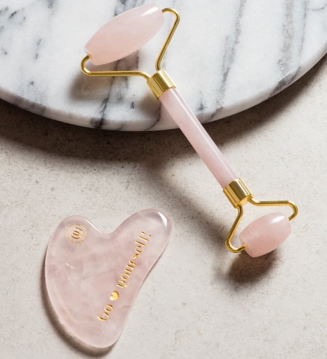 Набір гуаша ролер і скребок Womanizer Gua Sha Quartz Set - Зображення 5